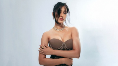 Disha Patani, Strapless, 8K, Indian actress, 5K, Glamorous, Portrait