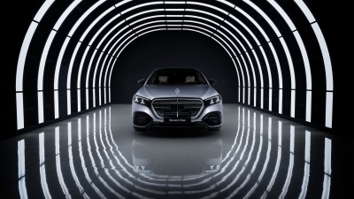 Mercedes-Benz S 580 e 4MATIC, 2026, 5K, Dark background, LED lighting