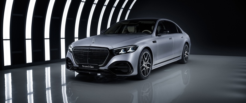 Mercedes-Benz S 580 e 4MATIC, AMG line, 2026, 5K, Dark aesthetic, LED lighting